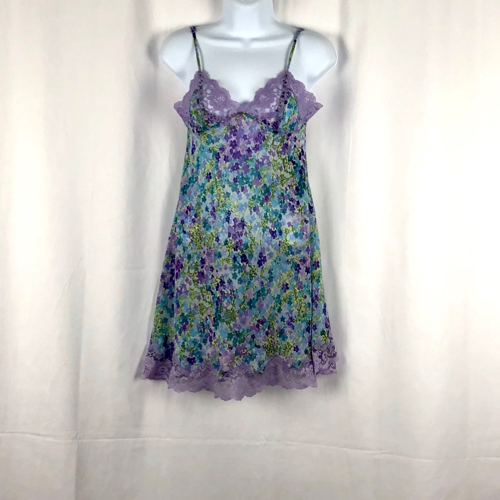 Victoria’s Secret sheer floral chemise S - Picture 1 of 16